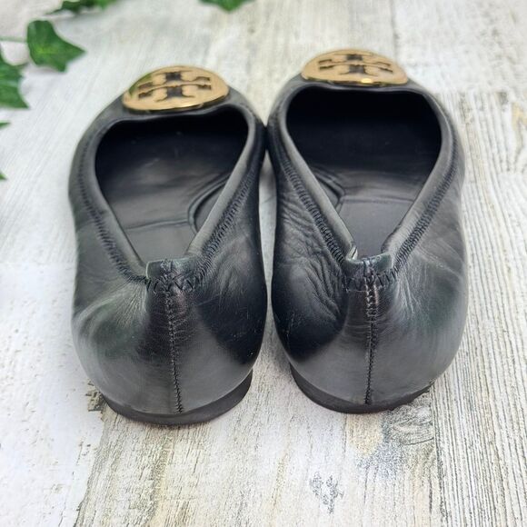 TORY BURCH BLACK BALLERINA BALLET SLIP ON FLATS W/ GOLD LOGO SIZE 6M - Picture 3 of 7